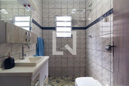 Banheiro de casa à venda com 2 quartos, 105m² em Jardim Cotiana, São Paulo