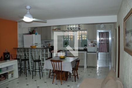 Casa para alugar com 2 quartos, 90m² em Jardim Sao Judas Tadeu, Embu das Artes