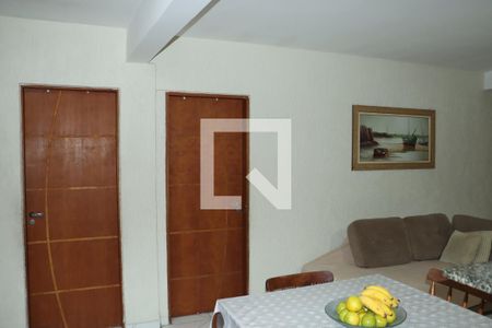 Casa para alugar com 2 quartos, 90m² em Jardim Sao Judas Tadeu, Embu das Artes