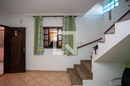Sala de TV de casa para alugar com 2 quartos, 105m² em Centro, Diadema