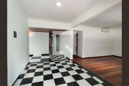 Casa para alugar com 3 quartos, 180m² em Grajaú, Rio de Janeiro