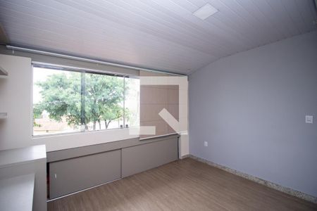 Quarto Suíte de casa para alugar com 3 quartos, 150m² em Cabral, Contagem