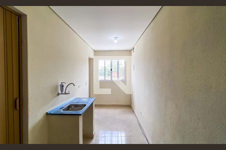 Cozinha de casa para alugar com 1 quarto, 28m² em Parque Cisper, São Paulo