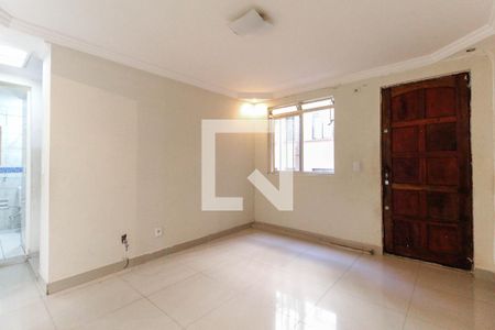 Sala de apartamento para alugar com 2 quartos, 55m² em Jardim Lajeado, São Paulo