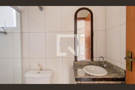 Banheiro da Suíte 1 de casa de condomínio para alugar com 2 quartos, 130m² em Penha de França, São Paulo