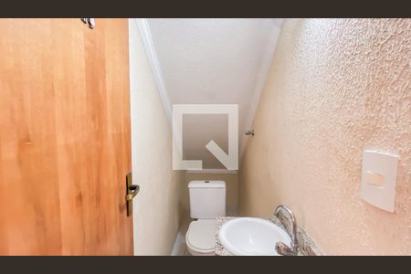 Lavabo de casa de condomínio para alugar com 2 quartos, 130m² em Penha de França, São Paulo