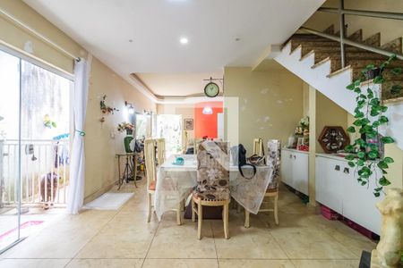 Casa à venda com 3 quartos, 230m² em Jardim Florida, Barueri