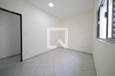 Quarto 2 de casa para alugar com 2 quartos, 100m² em Vila Silvia, São Paulo