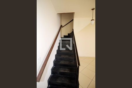 Sala - Escada de casa à venda com 4 quartos, 386m² em Vaz Lobo, Rio de Janeiro