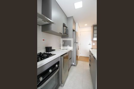 Sala e Cozinha de apartamento para alugar com 2 quartos, 71m² em Pinheiros, São Paulo