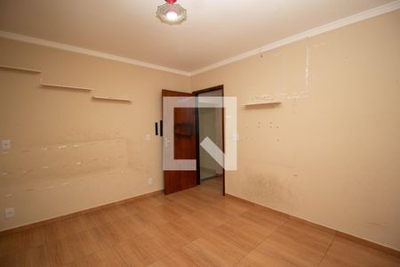 Casa à venda com 2 quartos, 224m² em Piqueri, São Paulo