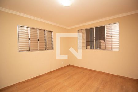 Casa à venda com 2 quartos, 224m² em Piqueri, São Paulo