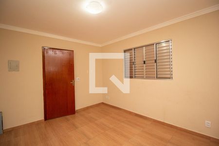 Casa à venda com 2 quartos, 224m² em Piqueri, São Paulo