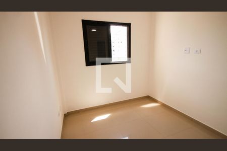 Quarto 2 de apartamento para alugar com 2 quartos, 73m² em Nova Mirim, Praia Grande
