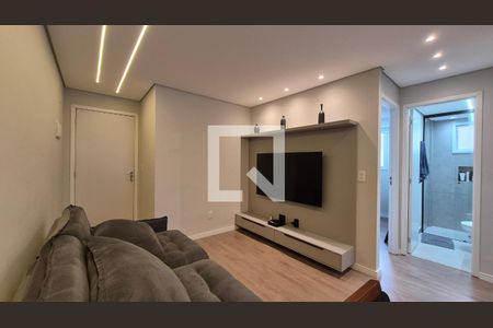 Sala de apartamento para alugar com 2 quartos, 47m² em Jardim Vila Rica, Santo André