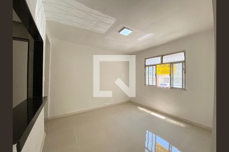 Apartamento à venda com 2 quartos, 45m² em Tomás Coelho, Rio de Janeiro