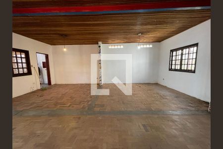Sala de casa à venda com 5 quartos, 550m² em Vila Pirajussara, São Paulo