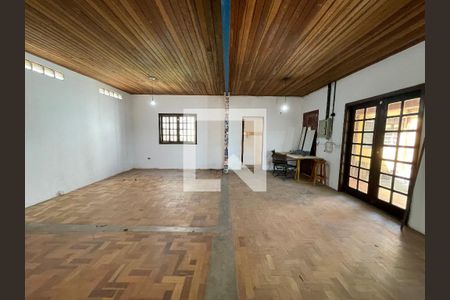 Sala de casa à venda com 5 quartos, 550m² em Vila Pirajussara, São Paulo