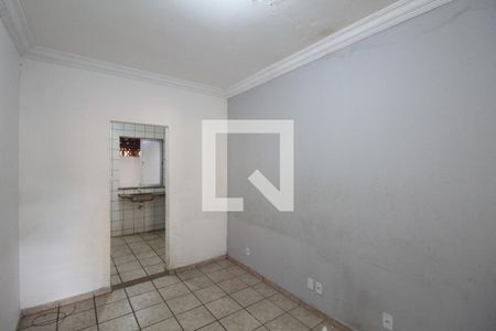 Sala de casa para alugar com 2 quartos, 67m² em Santa Amelia, Belo Horizonte