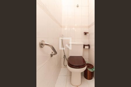 Banheiro da Suíte de casa à venda com 3 quartos, 300m² em Parque Vitoria, São Paulo