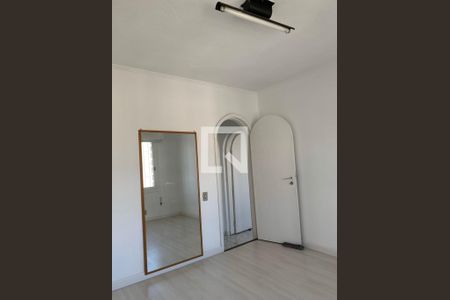 Quarto de apartamento para alugar com 3 quartos, 86m² em Centro, São Leopoldo