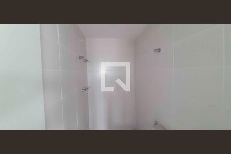 Banheiro Social de apartamento à venda com 2 quartos, 65m² em Rochdale, Osasco