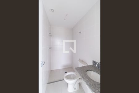 Banheiro de apartamento à venda com 2 quartos, 65m² em Rochdale, Osasco
