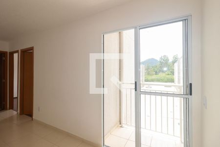 Sala de apartamento para alugar com 2 quartos, 44m² em Guaratiba, Rio de Janeiro
