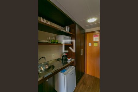 Quarto de kitnet/studio à venda com 1 quarto, 27m² em Lourdes, Belo Horizonte