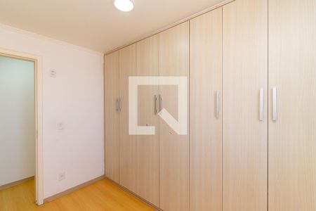 Quarto 1 de apartamento para alugar com 2 quartos, 50m² em Vila Ema, São Paulo