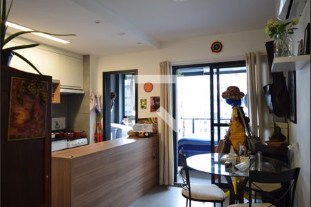 Sala de apartamento para alugar com 1 quarto, 55m² em Pinheiros, São Paulo