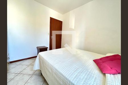 Quarto de apartamento para alugar com 2 quartos, 80m² em Carvoeira, Florianópolis