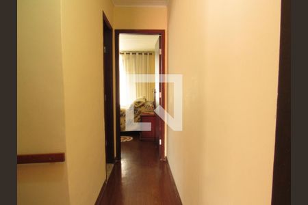 Corredor Superior de casa à venda com 2 quartos, 97m² em Bussocaba, Osasco