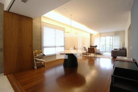 Sala de apartamento à venda com 3 quartos, 192m² em Vila Uberabinha, São Paulo