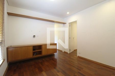 Sala de TV de apartamento à venda com 3 quartos, 192m² em Vila Uberabinha, São Paulo