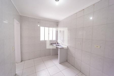 Cozinha de casa para alugar com 1 quarto, 40m² em Vila Nhocuné, São Paulo