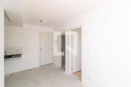 Sala de apartamento para alugar com 2 quartos, 40m² em Irajá, Rio de Janeiro