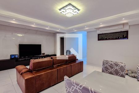 Sala e Cozinha de casa à venda com 4 quartos, 400m² em Água Branca, São Paulo