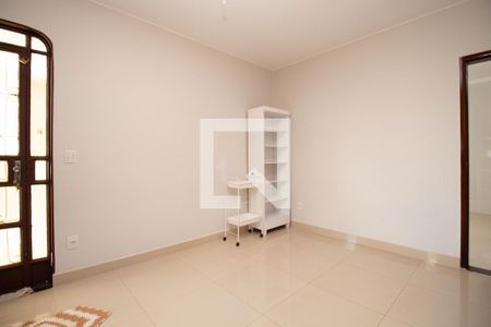 Sala 1 de casa para alugar com 7 quartos, 500m² em Qnf 2, Brasília