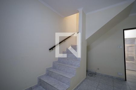 Escada de casa à venda com 4 quartos, 141m² em Parque João Ramalho, Santo André