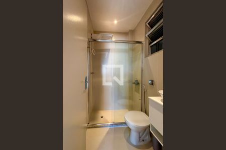 Banheiro social de apartamento à venda com 1 quarto, 22m² em Copacabana, Rio de Janeiro