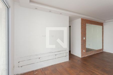 Sala de apartamento para alugar com 3 quartos, 81m² em Vila Isa, São Paulo