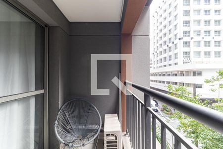 Varanda de kitnet/studio para alugar com 1 quarto, 26m² em República, São Paulo