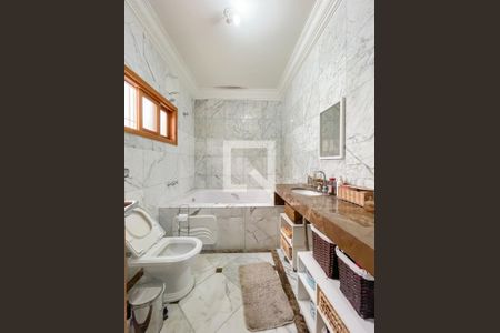 Banheiro da Suíte de casa à venda com 3 quartos, 267m² em Vila Campesina, Osasco