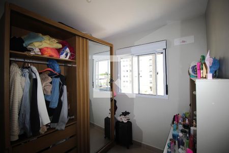 Quarto 1 de apartamento para alugar com 2 quartos, 57m² em Humaitá, Porto Alegre