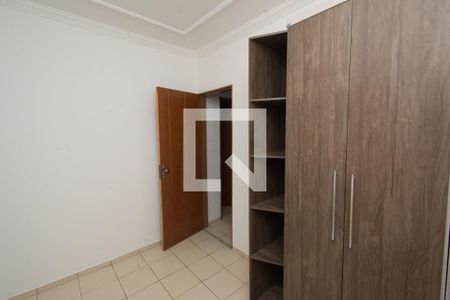Quarto 1 de casa de condomínio à venda com 2 quartos, 70m² em Califórnia, Belo Horizonte