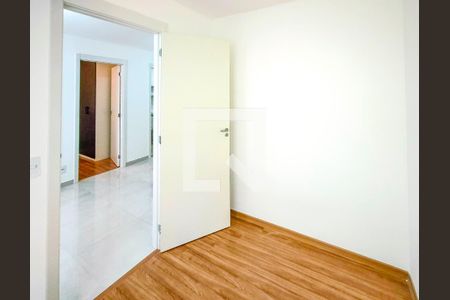 Quarto 1 de apartamento para alugar com 2 quartos, 34m² em Socorro, São Paulo