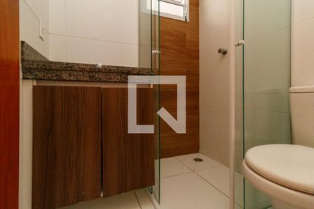 Banheiro de apartamento para alugar com 1 quarto, 30m² em Vila Constança, São Paulo