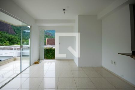 Sala de casa para alugar com 2 quartos, 80m² em Taquara, Rio de Janeiro