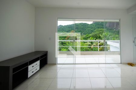 Sala de casa para alugar com 2 quartos, 80m² em Taquara, Rio de Janeiro
